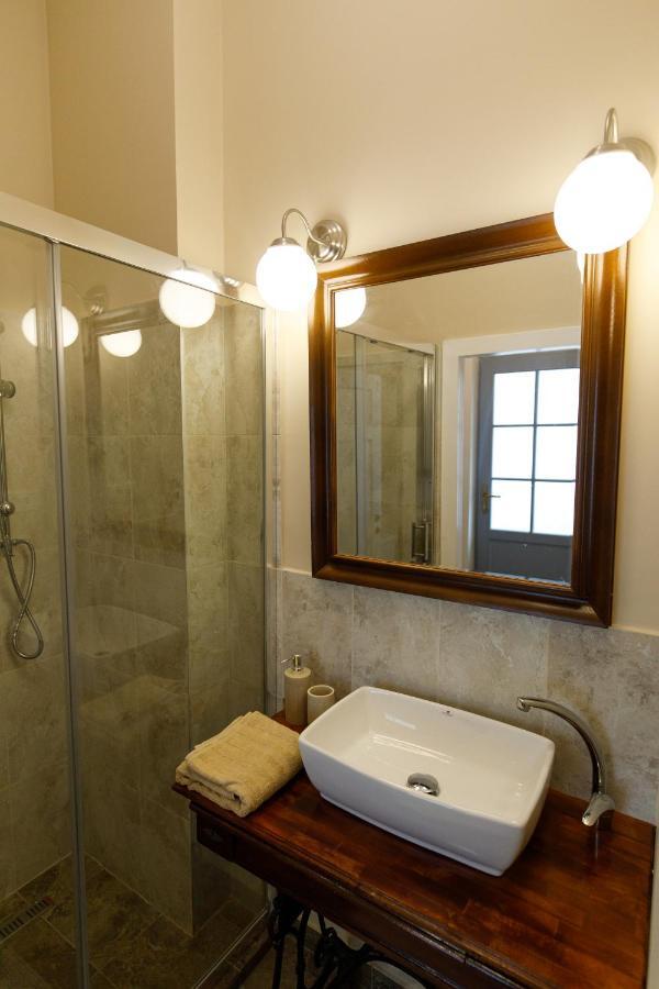 Stylish Flat In The Heart Of Historical Center Apartamento Timişoara Exterior foto