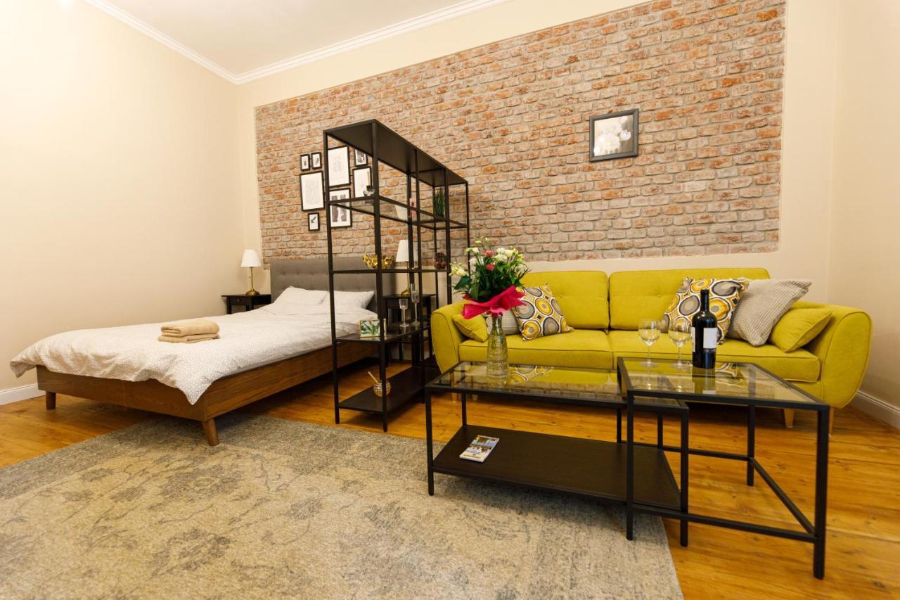 Stylish Flat In The Heart Of Historical Center Apartamento Timişoara Exterior foto