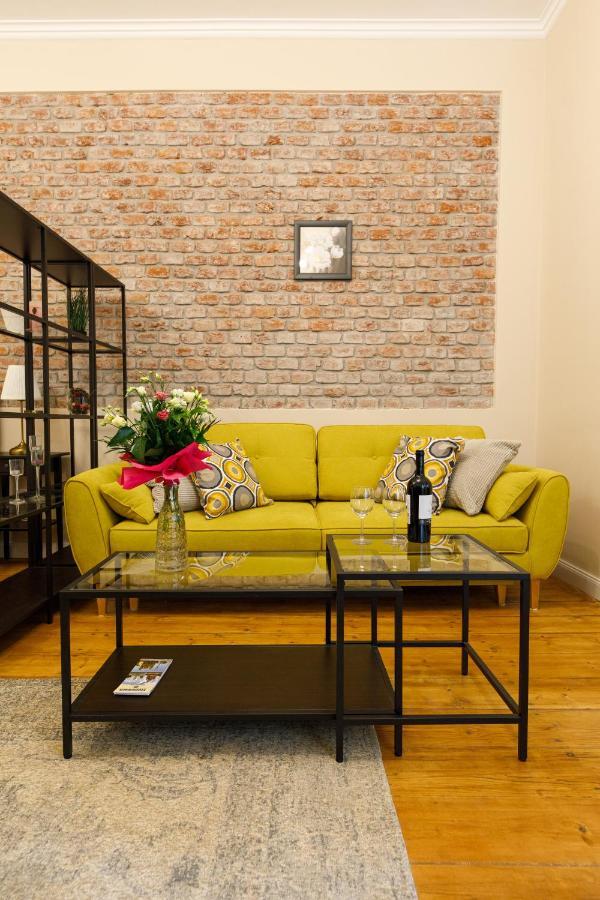 Stylish Flat In The Heart Of Historical Center Apartamento Timişoara Exterior foto