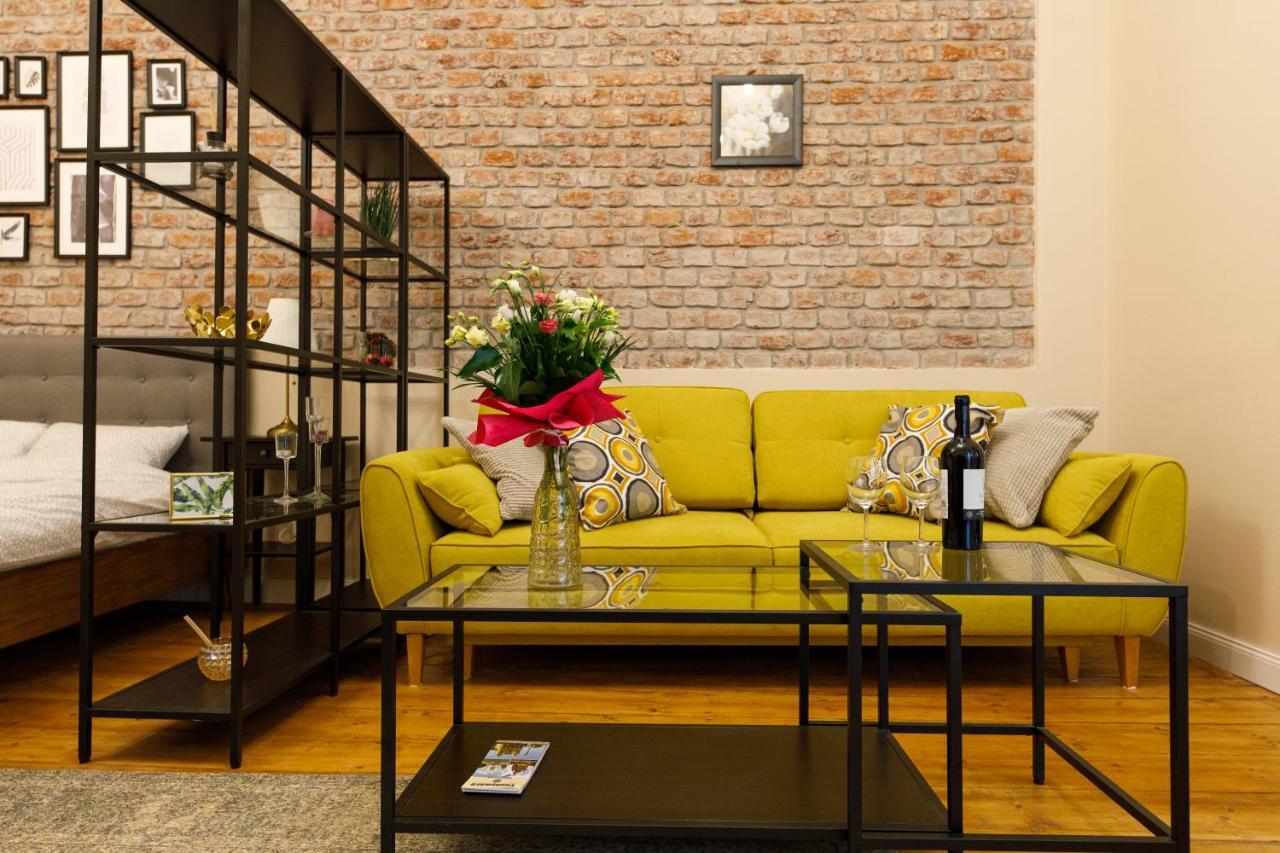 Stylish Flat In The Heart Of Historical Center Apartamento Timişoara Exterior foto